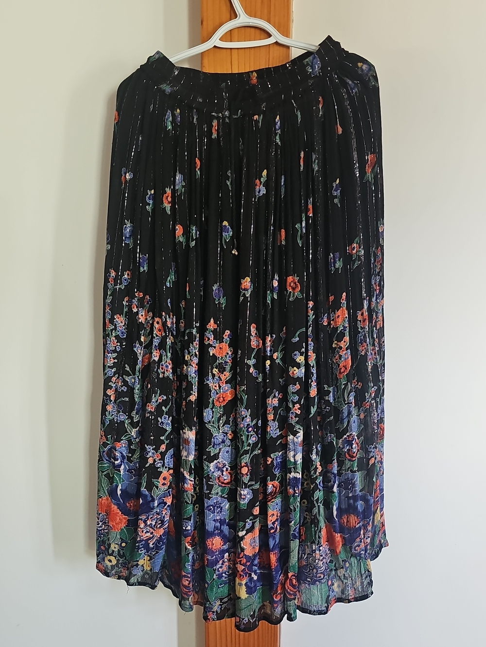 Women's Black Floral Boho Midi Skirt